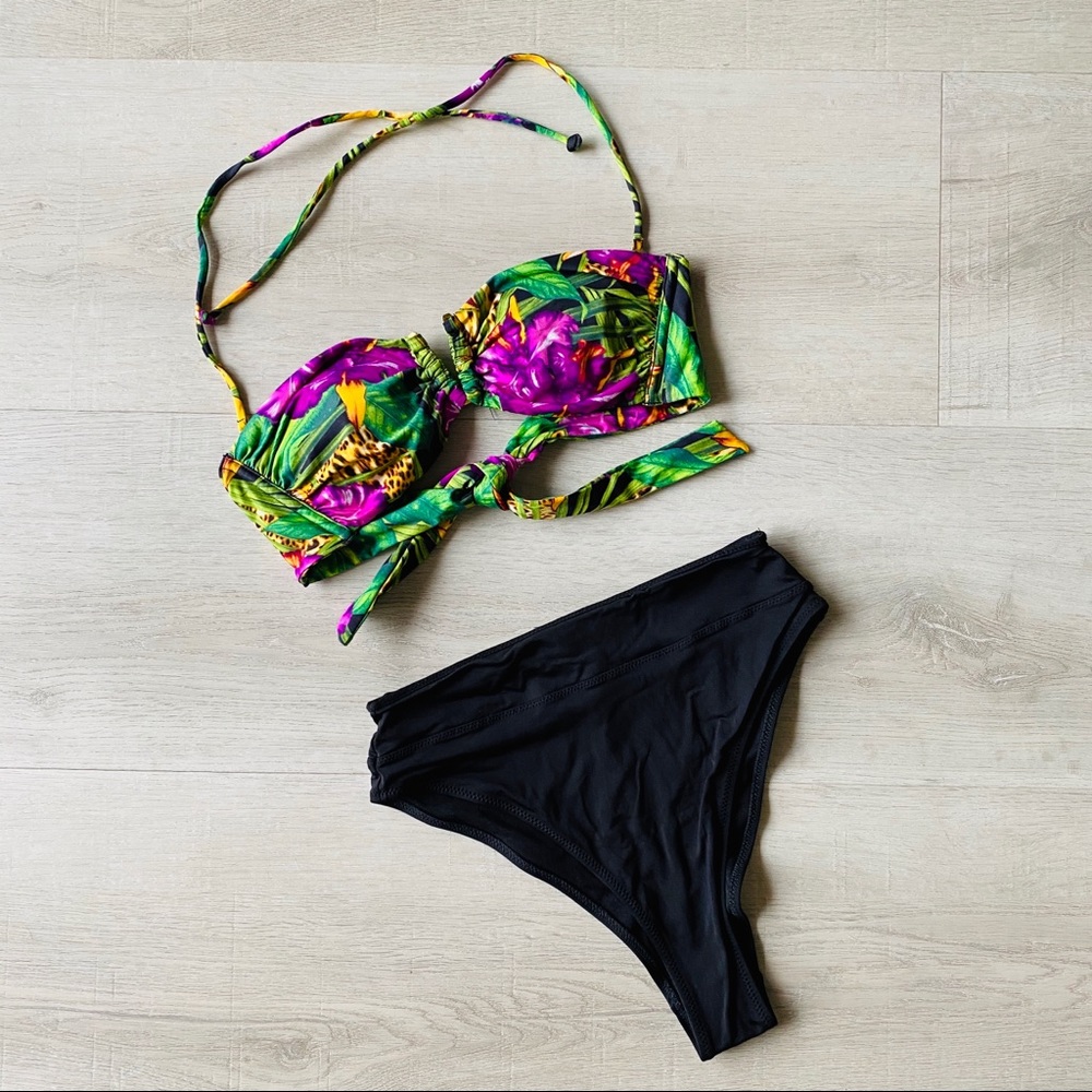 Victoria’s Secret printed bikini top!
